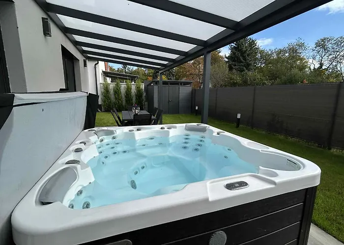 דירה Waikiki House With Jacuzzi *